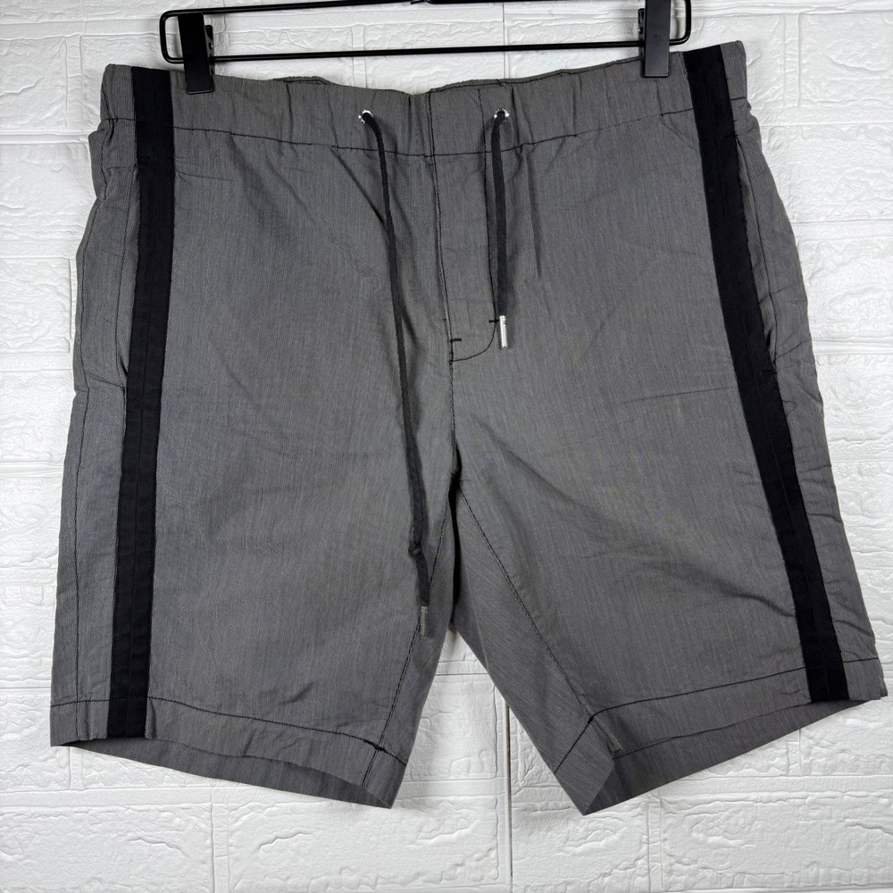 Calvin Klein Shorts Mens Medium Grey Slim Fit Striped Athleisure Casual